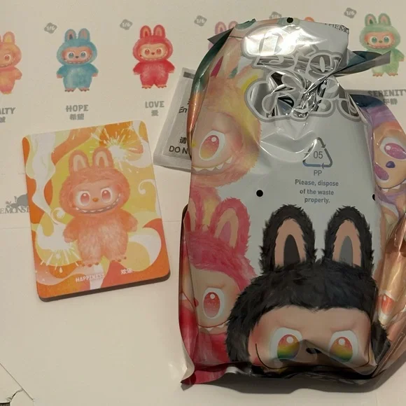 Authentic Pop Mart Big Into Energy Labubu Happiness - Picture 7 of 9